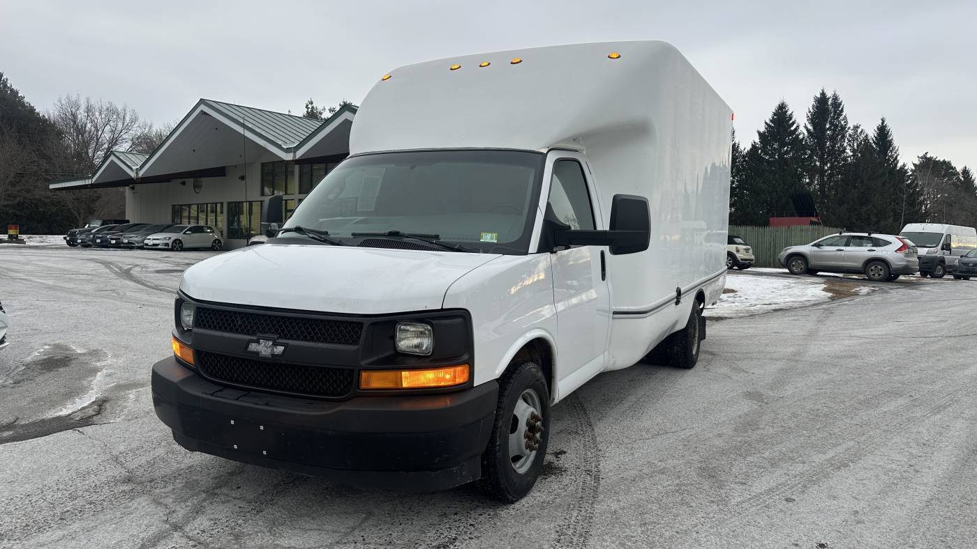 2017 Chevrolet Express Commercial Cutaway 3500 — Chassis Cab Truck — 216,802 mi — South Burlington, VT