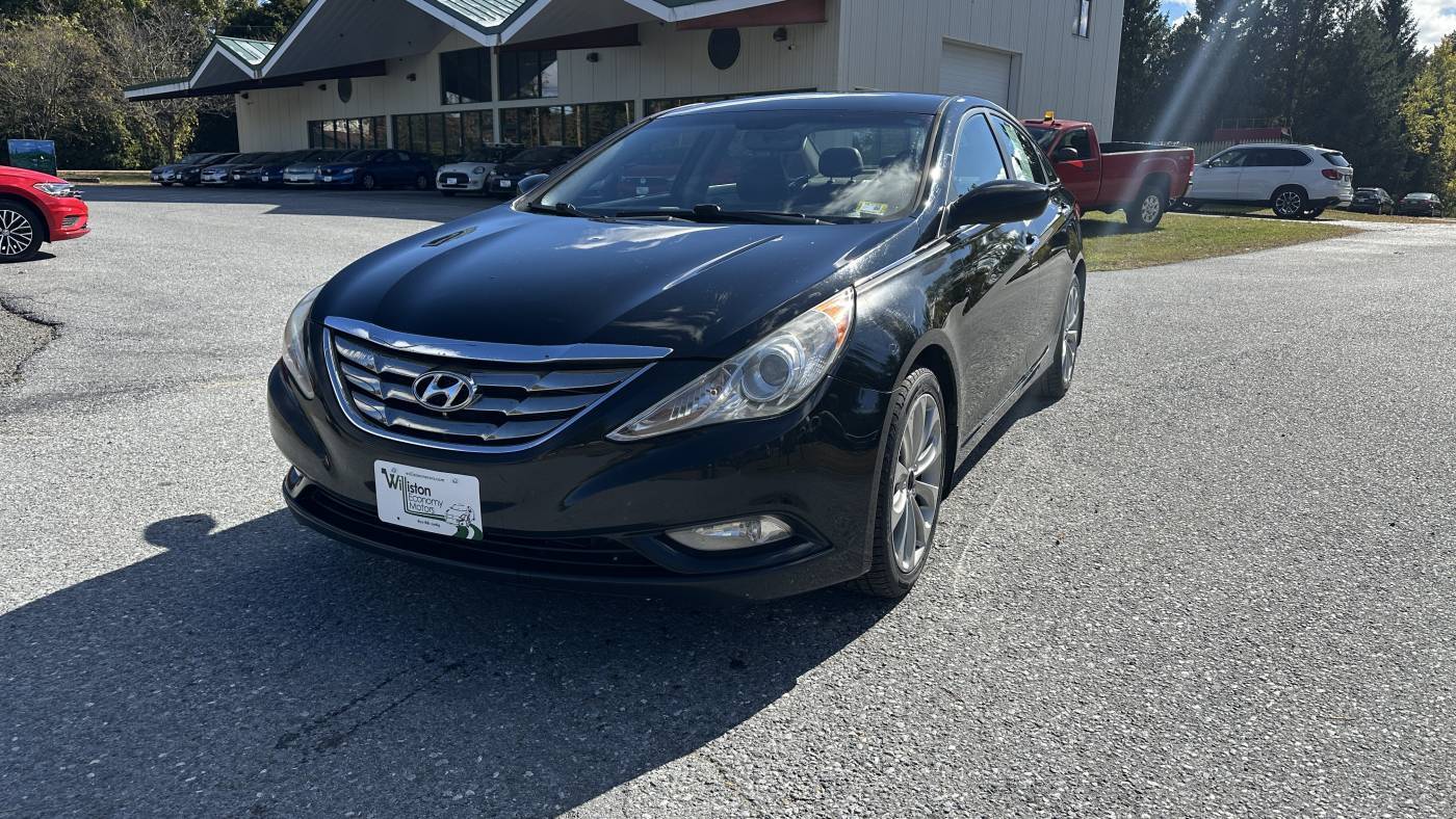 2011 Hyundai Sonata SE — Sedan — 121,757 mi — South Burlington, VT