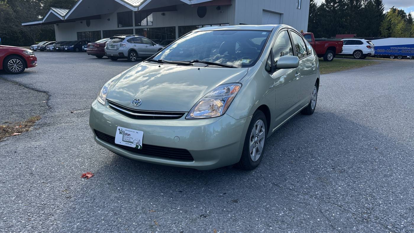 2008 Toyota Prius Base — Sedan — 95,762 mi — South Burlington, VT