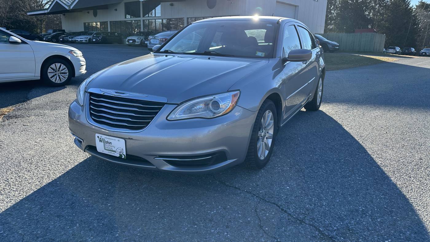 2013 Chrysler 200 Touring — Sedan — 112,864 mi — South Burlington, VT