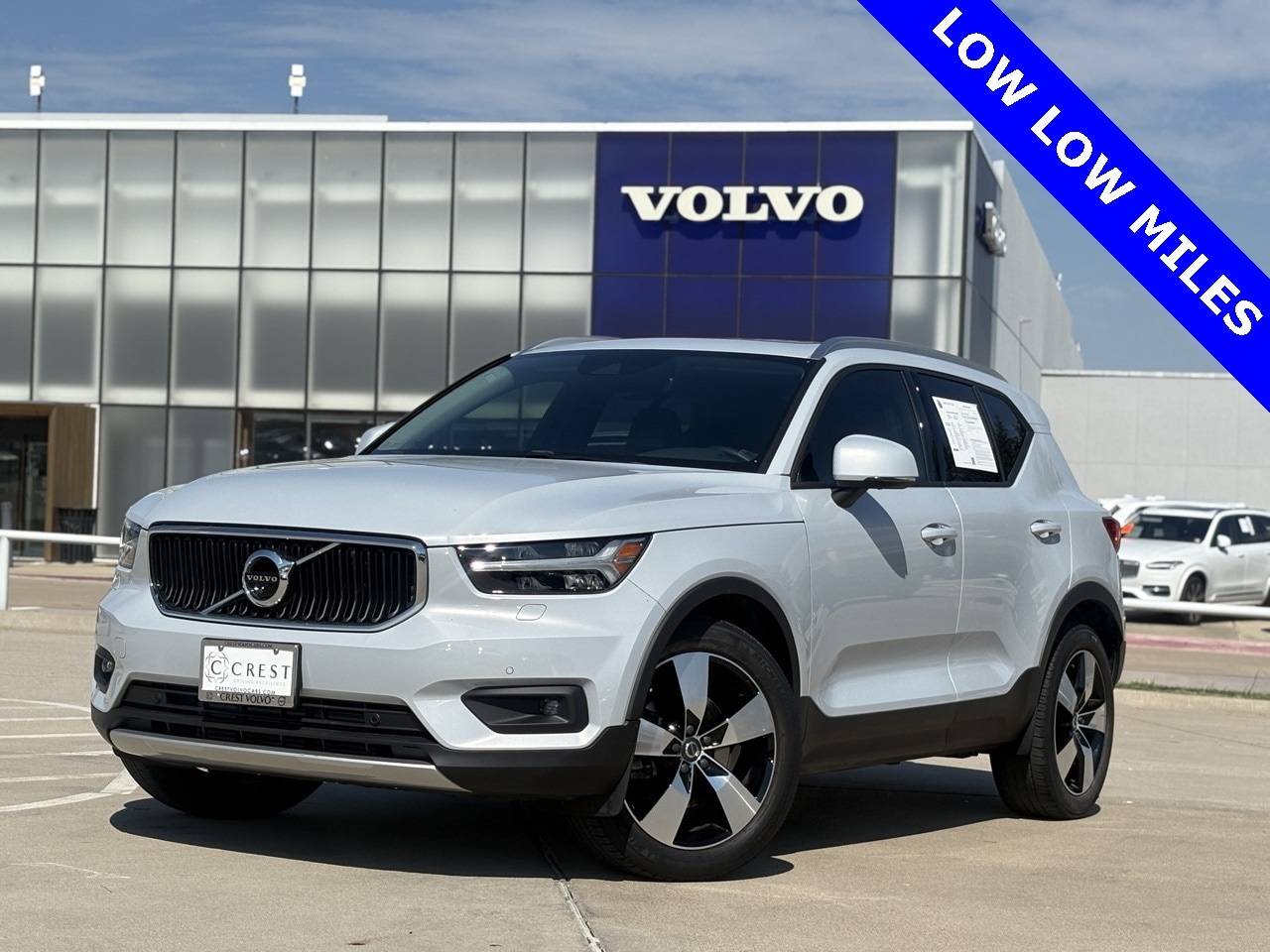 2020 Volvo XC40 Momentum — SUV — 28,664 mi — Frisco, TX