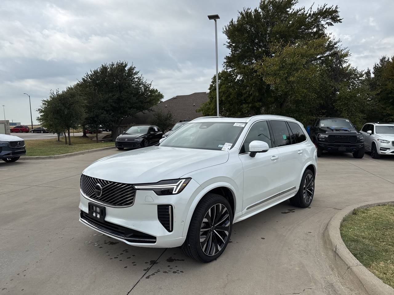 2025 Volvo XC90 Plus — SUV — 8,665 mi — Frisco, TX