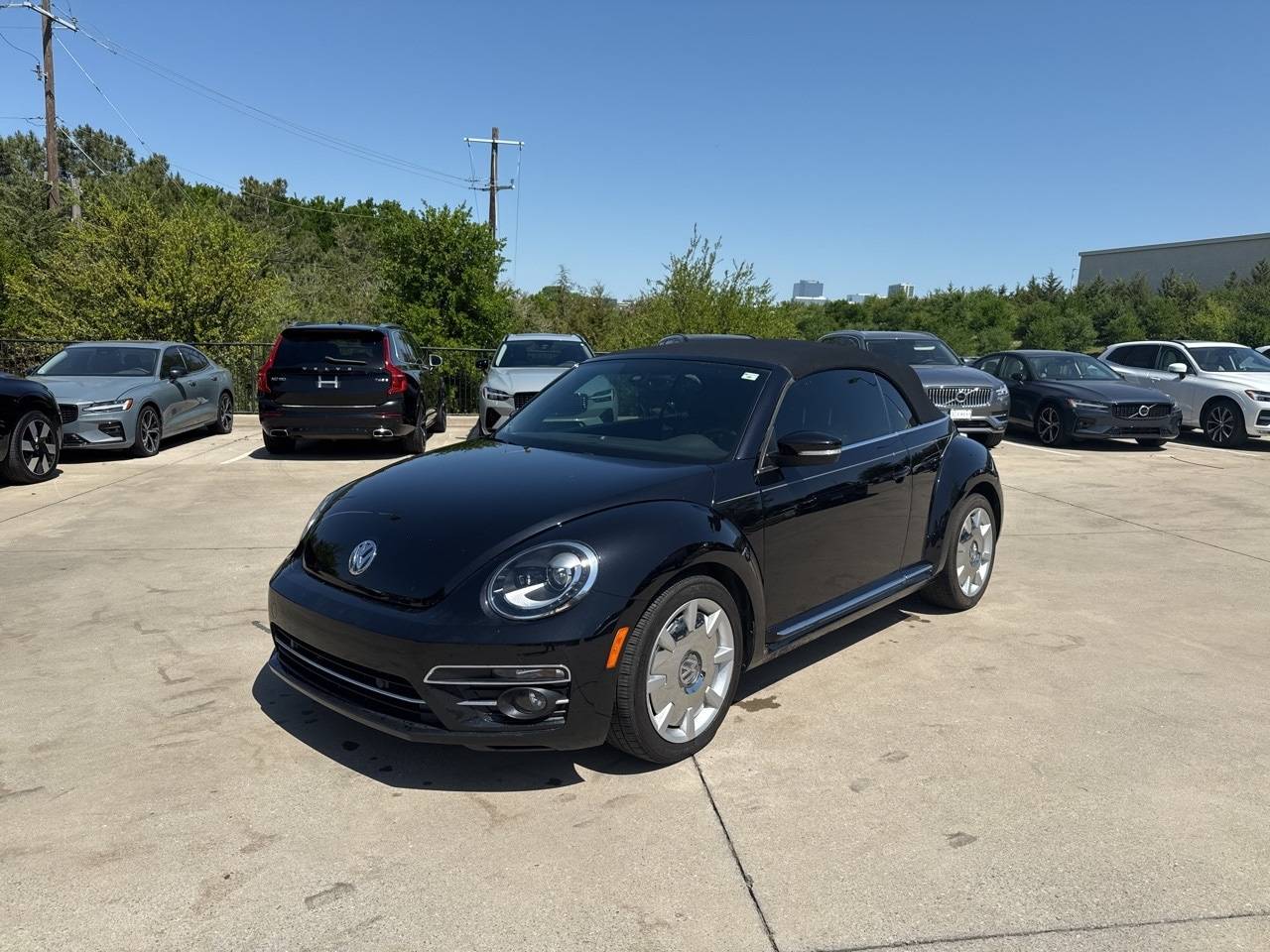 2019 Volkswagen Beetle SE — Convertible — 60,046 mi — Frisco, TX