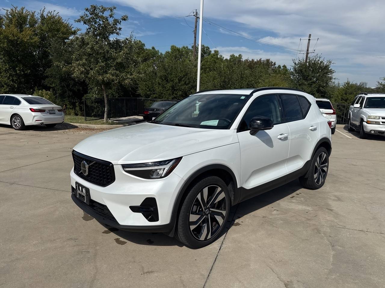 2023 Volvo XC40 Plus — SUV — 29,905 mi — Frisco, TX