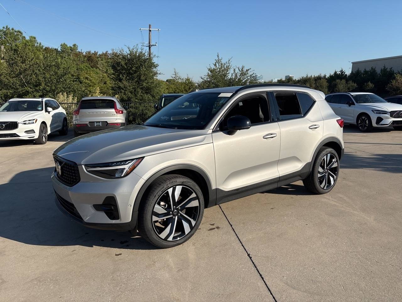 2025 Volvo XC40 Plus — SUV — 22,629 mi — Frisco, TX