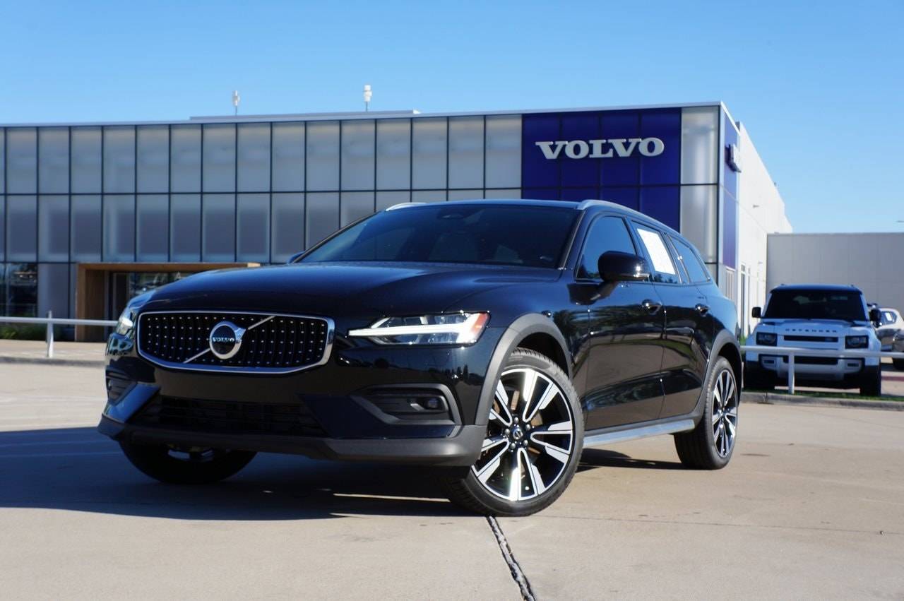 2024 Volvo V60 Cross Country Ultimate — Wagon — 9,855 mi — Frisco, TX