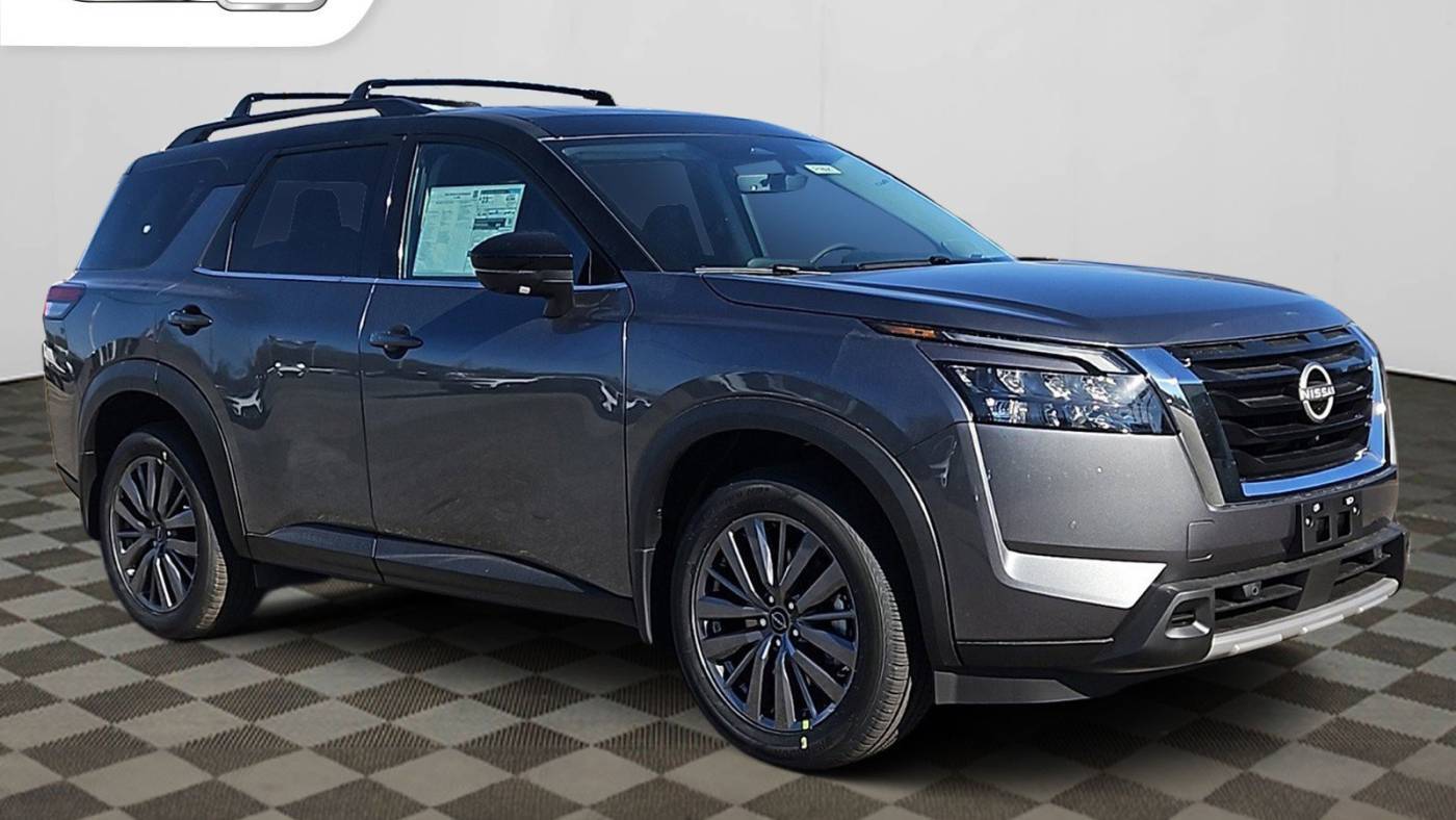 2025 Nissan Pathfinder SL — SUV — 5,086 mi — Brockton, MA