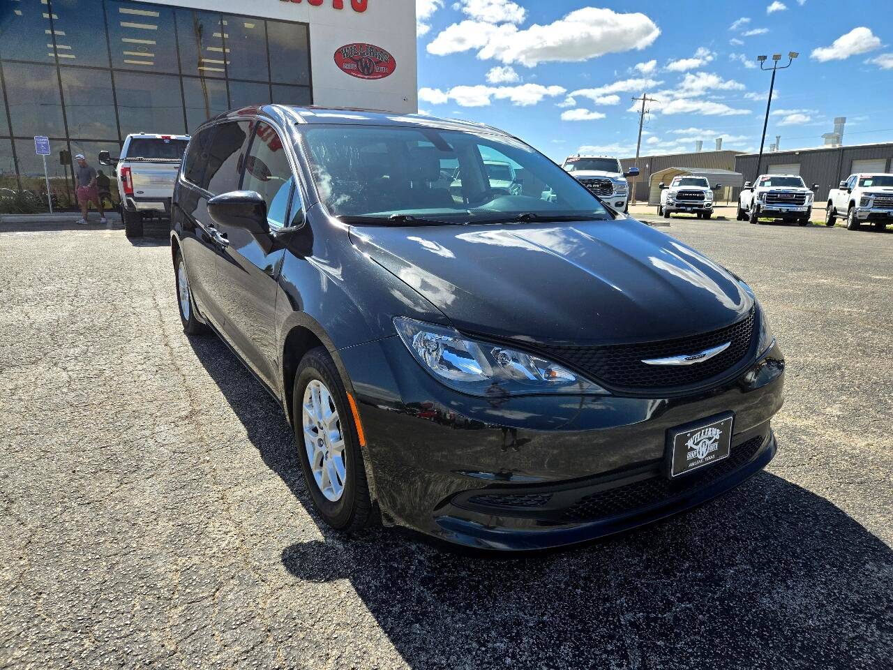 2022 Chrysler Voyager LX — Minivan — 110,443 mi — Abilene, TX