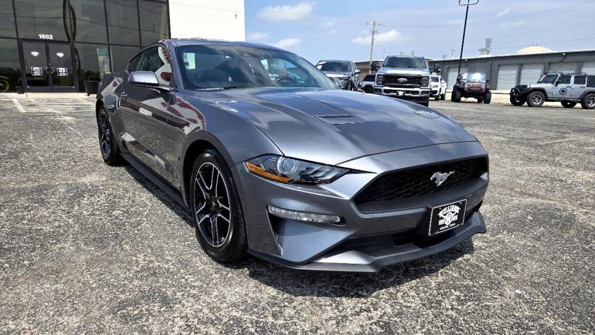 2022 Ford Mustang EcoBoost