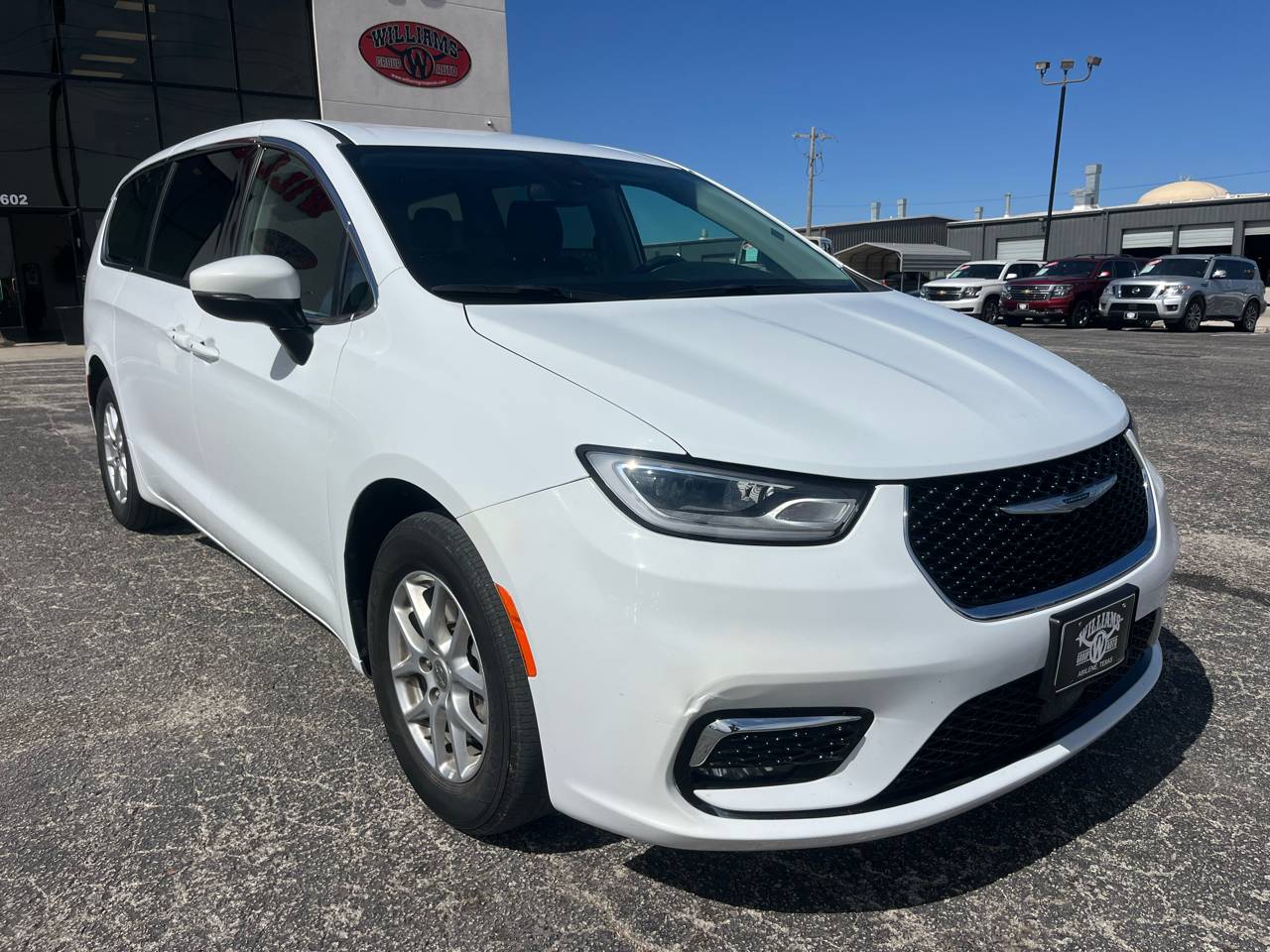 2023 Chrysler Pacifica Touring L — Minivan — 67,368 mi — Abilene, TX