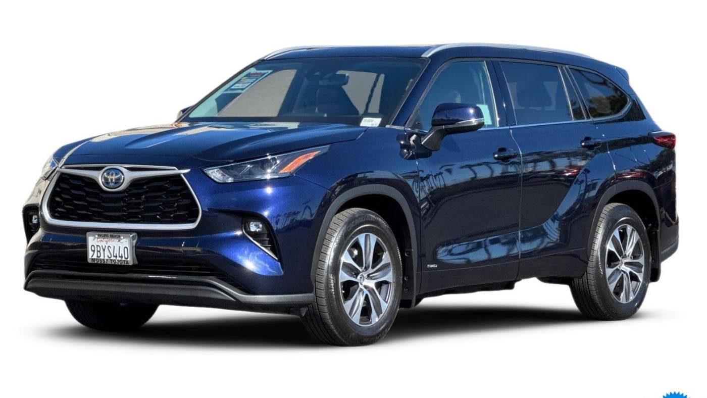 2022 Toyota Highlander Hybrid XLE — SUV — 33,836 mi — San Diego, CA