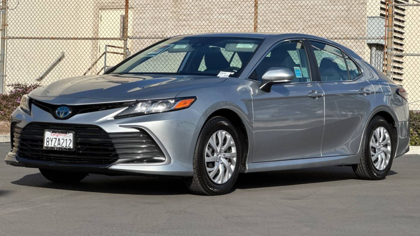 2022 Toyota Camry Hybrid LE — Sedan — 81,438 mi — San Diego, CA