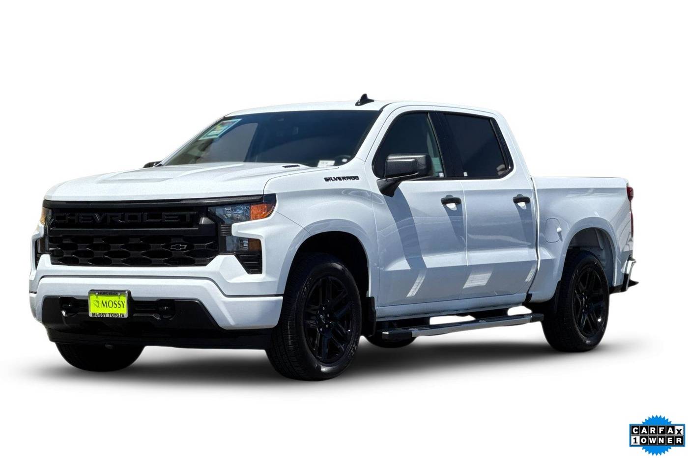 2025 Chevrolet Silverado 1500 Custom — Pickup Truck — 1,904 mi — San Diego, CA