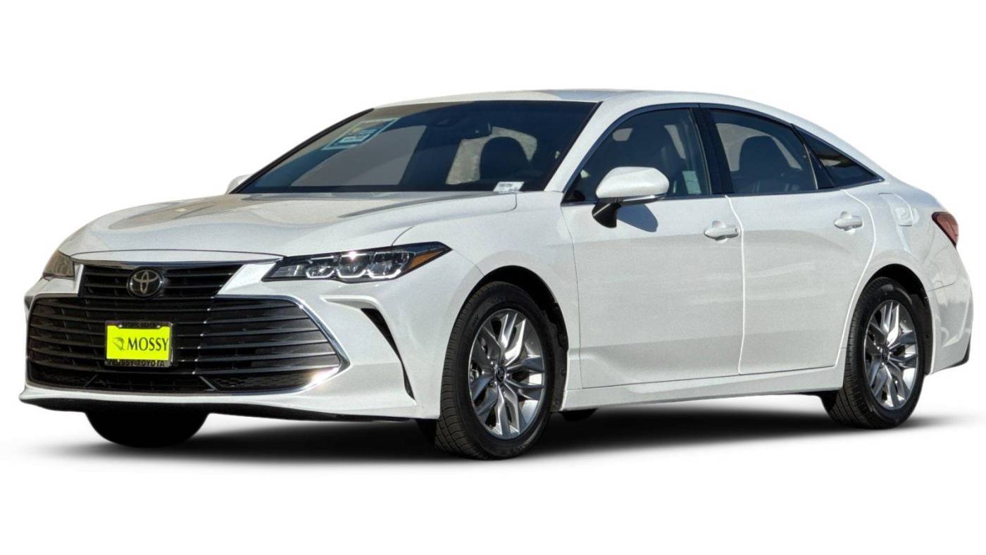 2022 Toyota Avalon XLE — Sedan — 55,247 mi — San Diego, CA