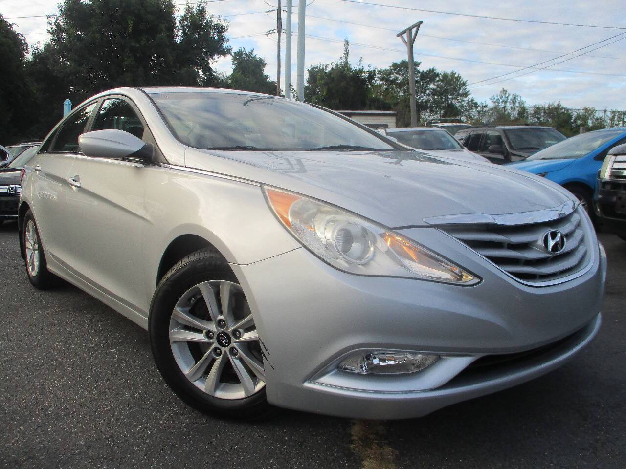 2013 Hyundai Sonata GLS — Sedan — 124,656 mi — Mount Sinai, NY