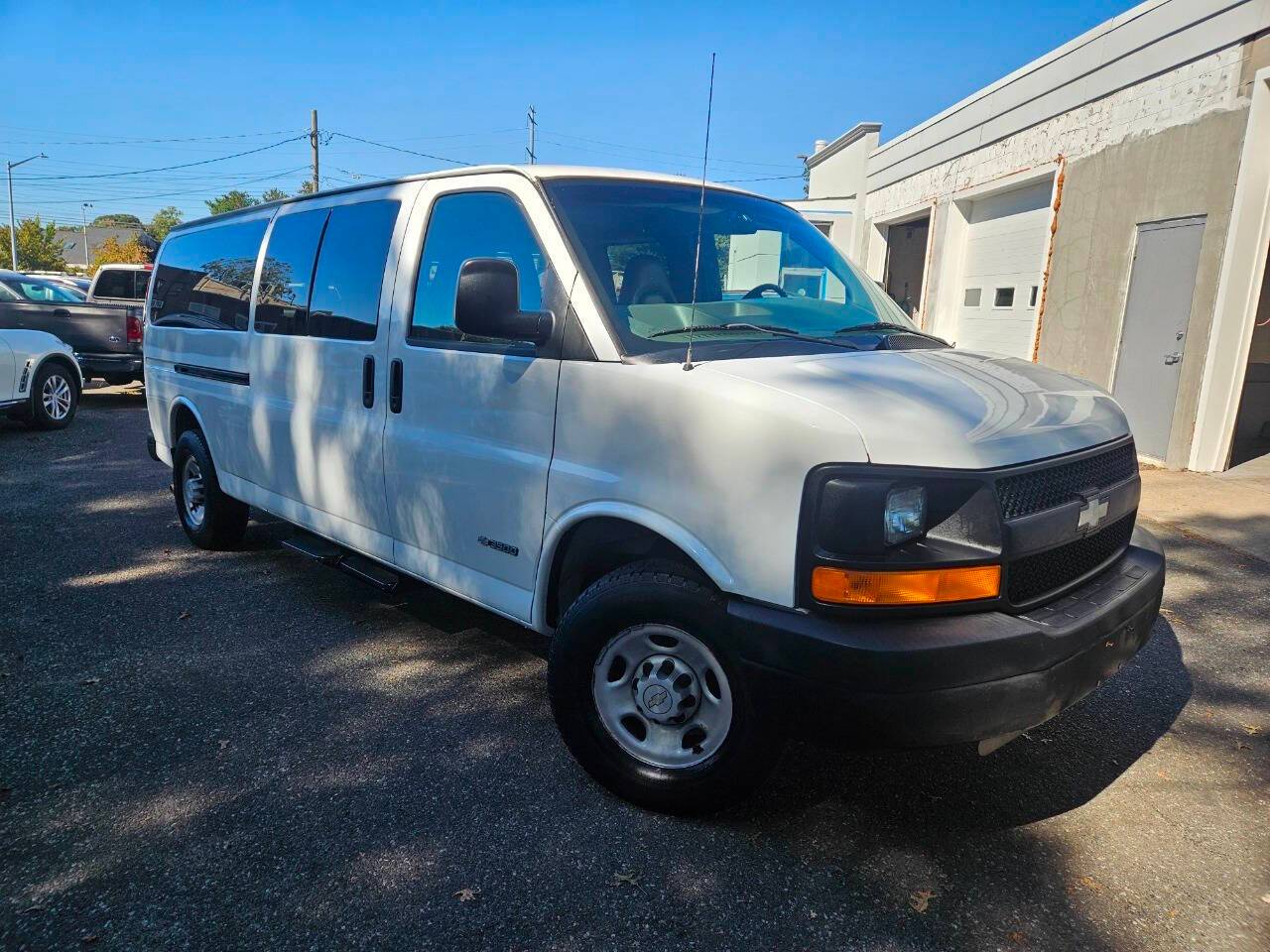 2006 Chevrolet Express Passenger Base — Passenger Van — 78,635 mi — Mount Sinai, NY