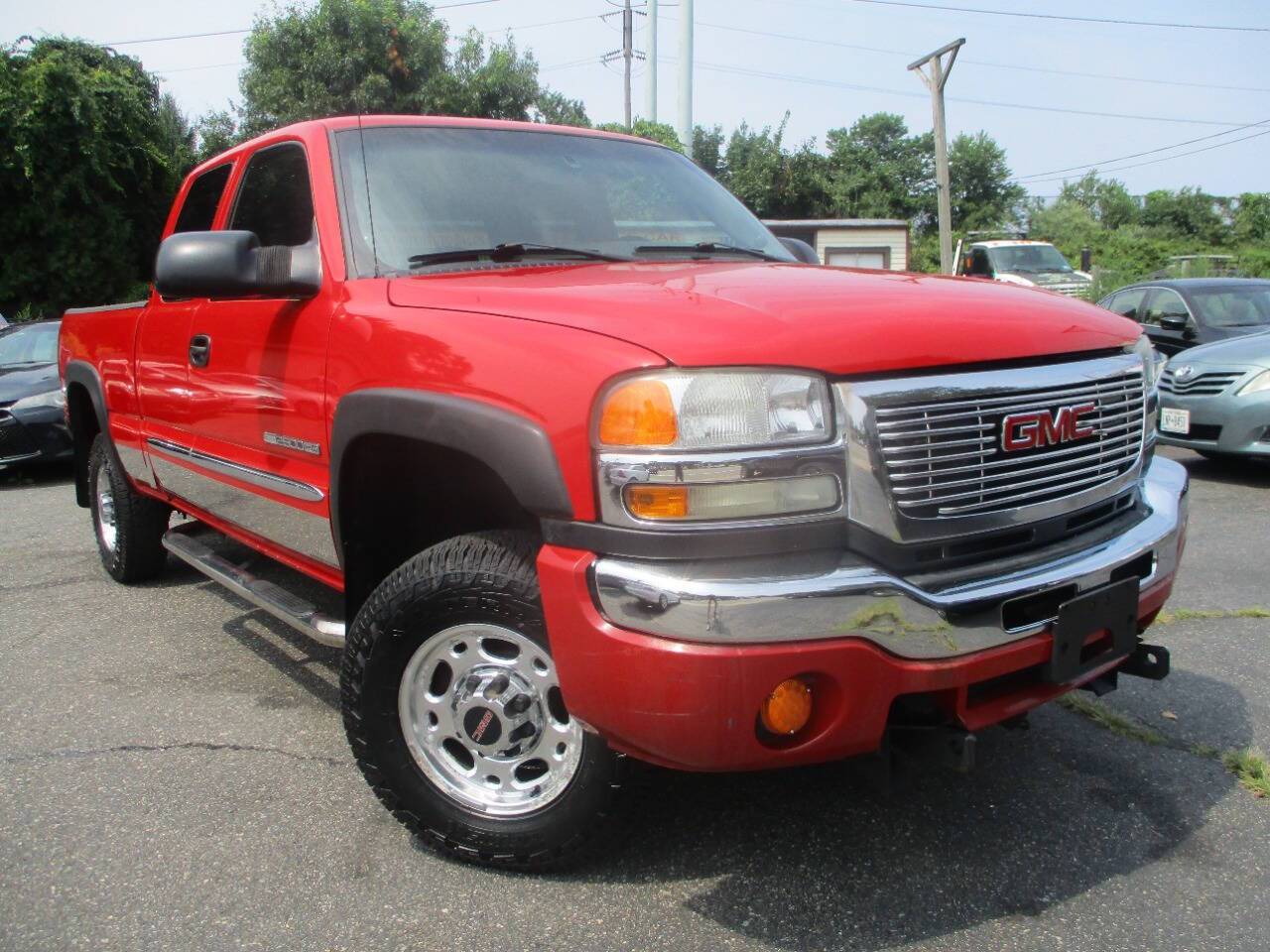 2005 GMC Sierra 2500HD Base — Pickup Truck — 122,835 mi — Mount Sinai, NY