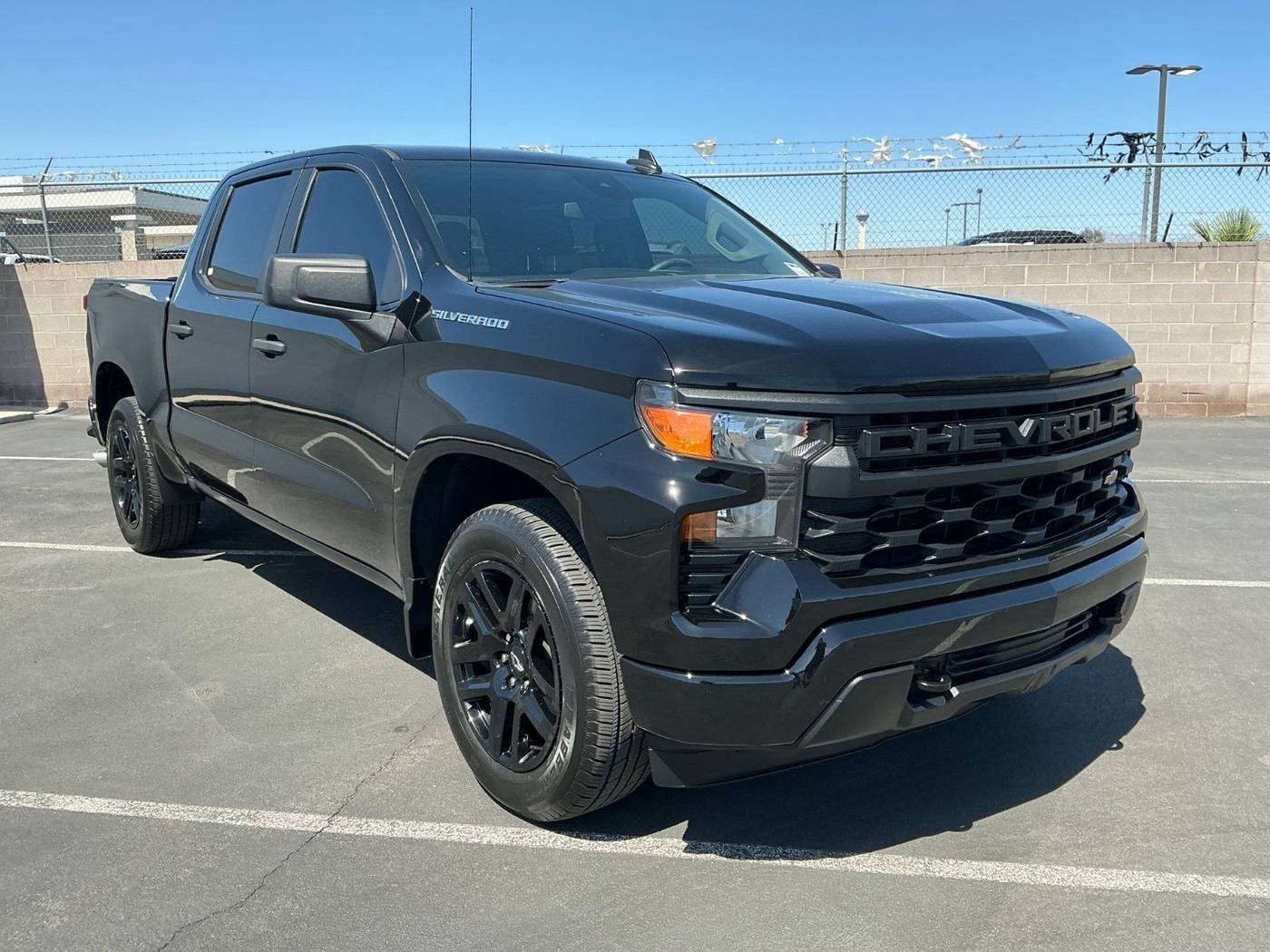 2023 Chevrolet Silverado 1500 Custom — Pickup Truck — 23,711 mi — Las Vegas, NV
