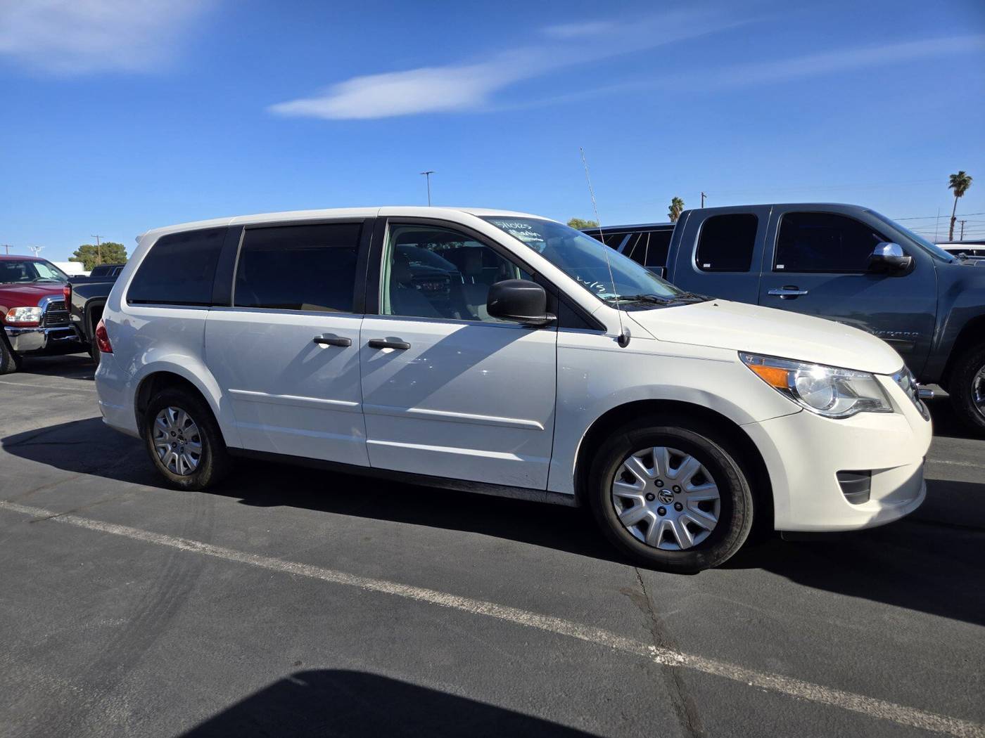 2012 Volkswagen Routan S — Minivan — 95,587 mi — Las Vegas, NV