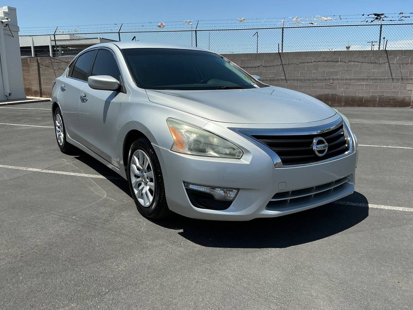 2014 Nissan Altima 2.5 — Sedan — 88,613 mi — Las Vegas, NV