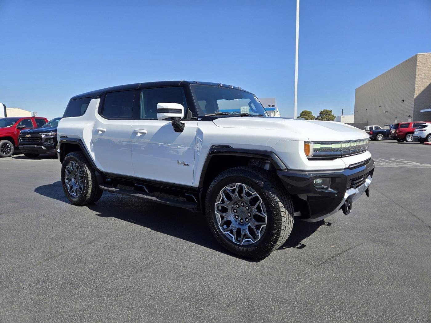 2024 GMC HUMMER EV SUV 3X — SUV — 3,021 mi — Las Vegas, NV