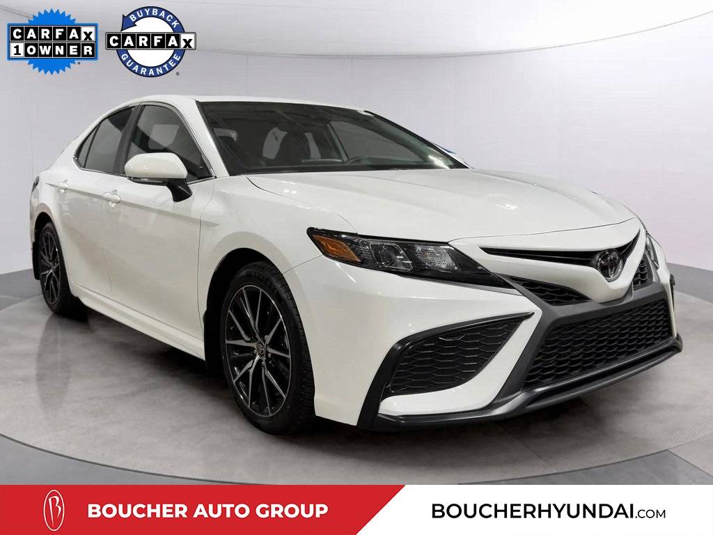2023 Toyota Camry SE — Sedan — 10,878 mi — Waukesha, WI