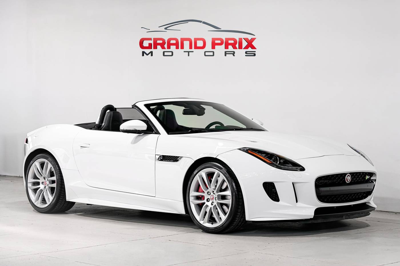2016 Jaguar F-TYPE R — Convertible — 2,874 mi — Portland, OR