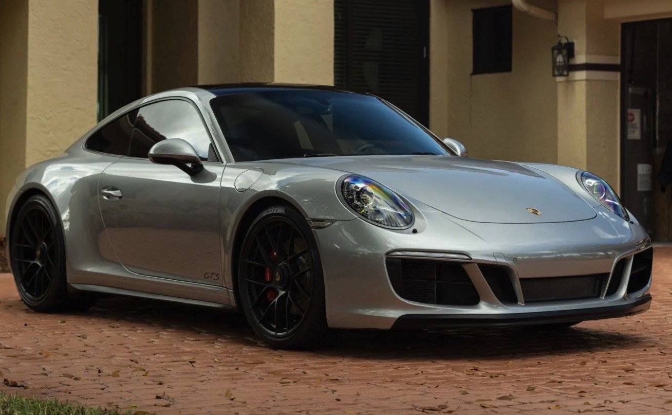 2018 Porsche 911 Carrera GTS
