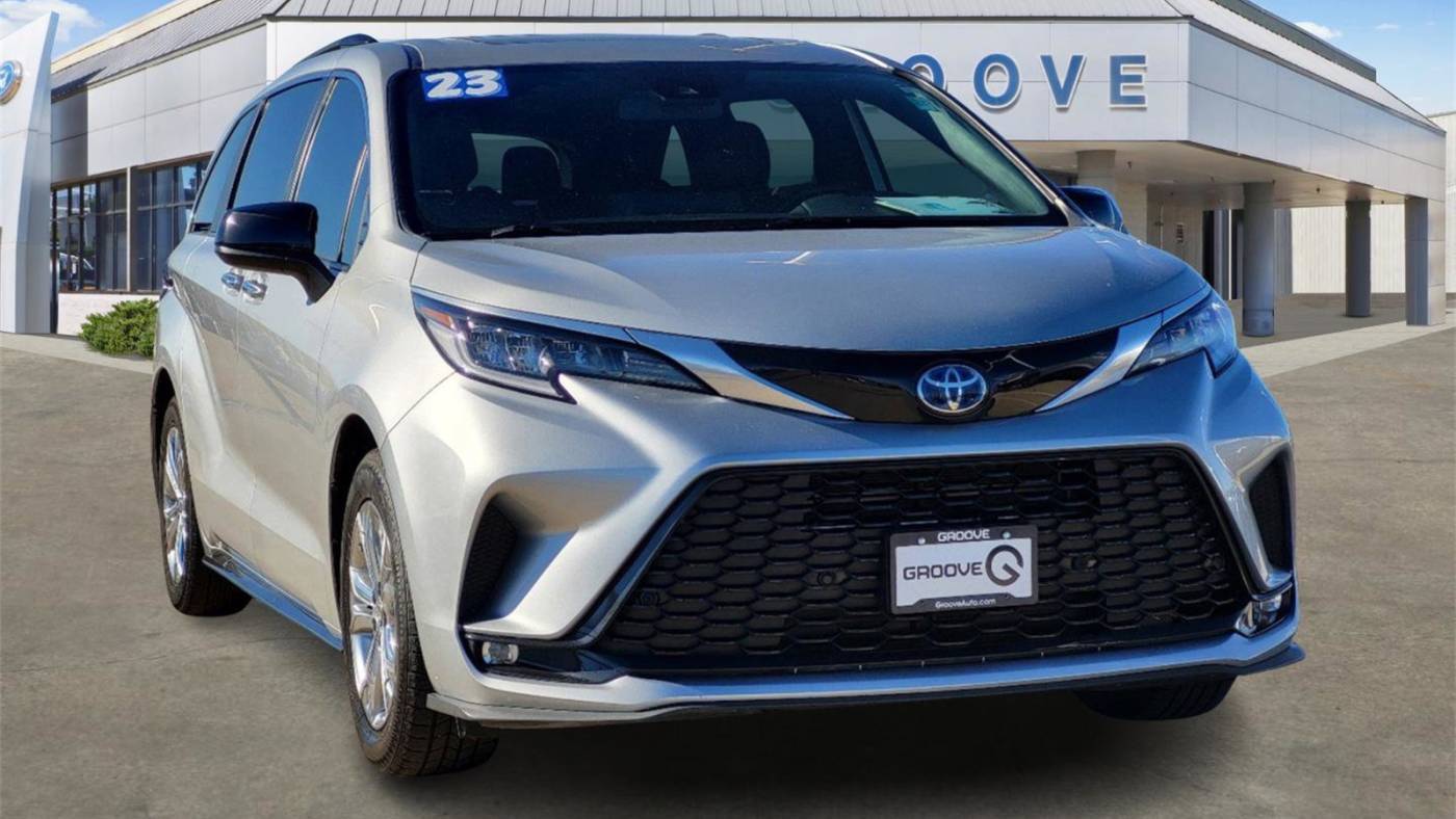 2023 Toyota Sienna XSE — Minivan — 82,039 mi — Centennial, CO