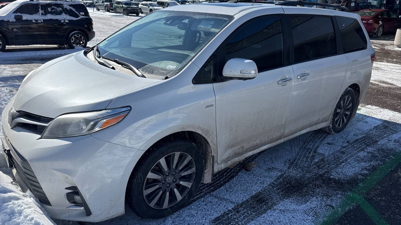 2020 Toyota Sienna Limited Premium — Minivan — 76,689 mi — Centennial, CO