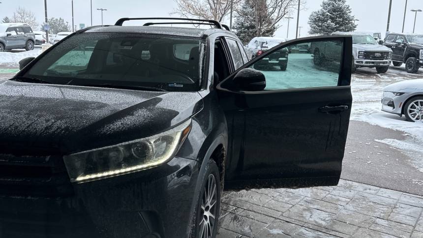 2018 Toyota Highlander SE V6 — SUV — 91,303 mi — Centennial, CO