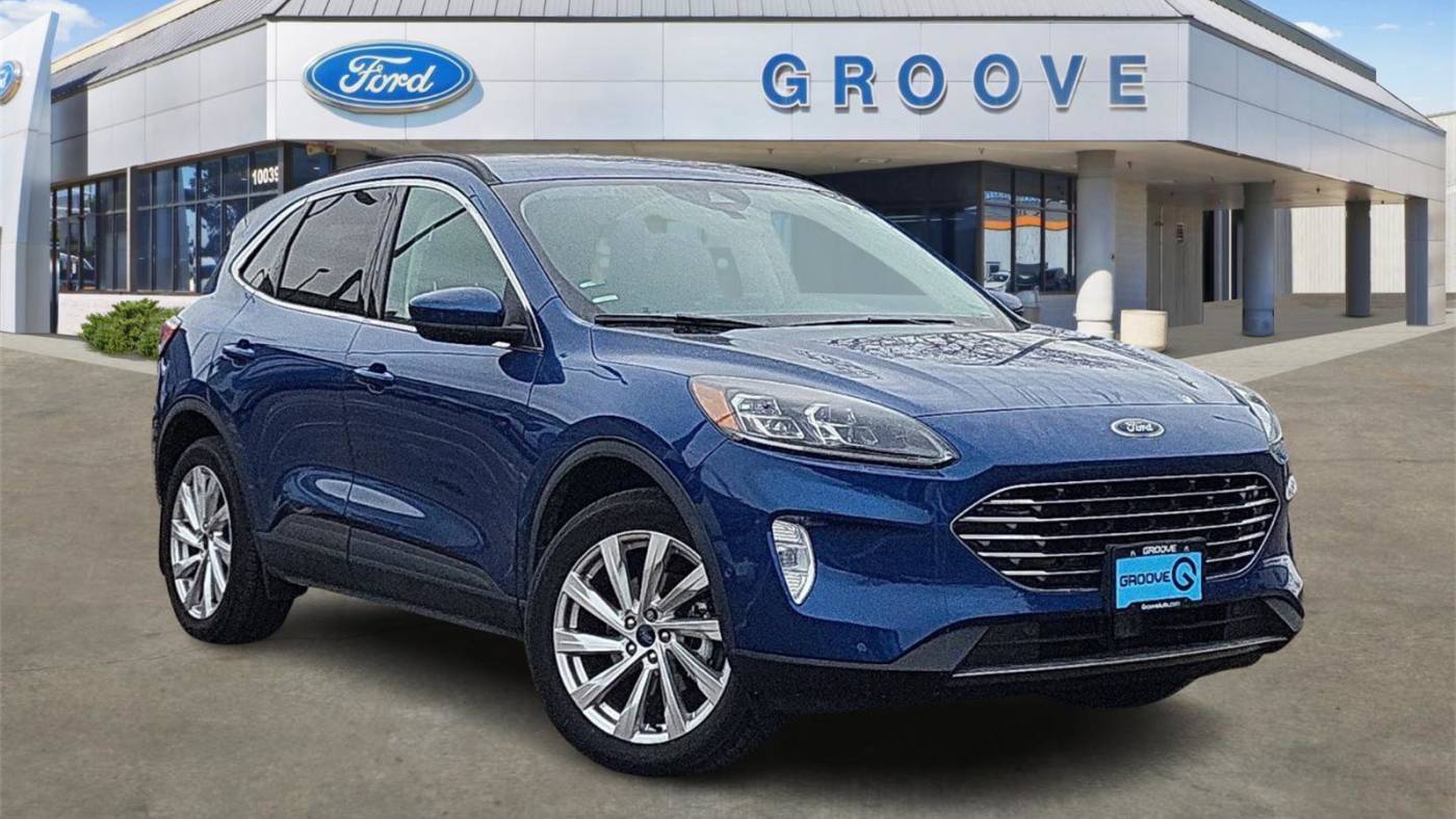 2022 Ford Escape Titanium Hybrid — SUV — 4,560 mi — Centennial, CO