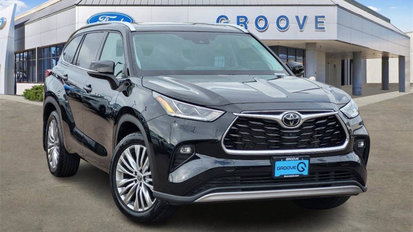 2022 Toyota Highlander Platinum — SUV — 32,318 mi — Centennial, CO