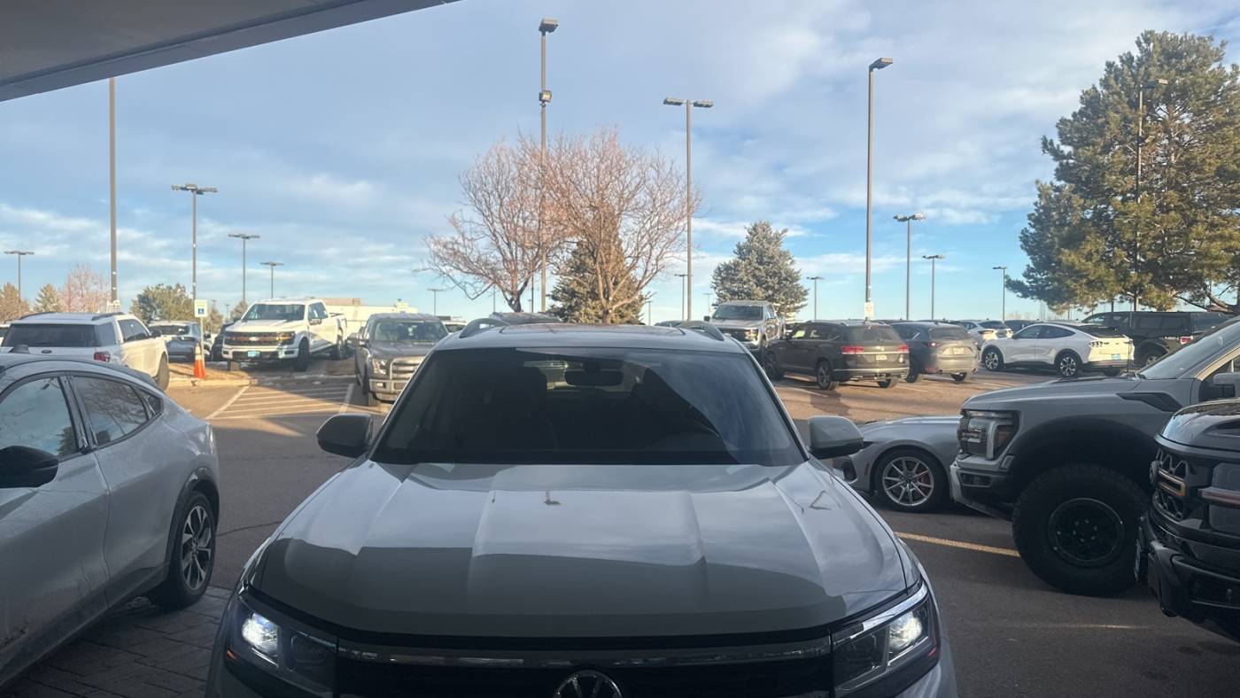 2023 Volkswagen Atlas SE with Technology — SUV — 16,942 mi — Centennial, CO