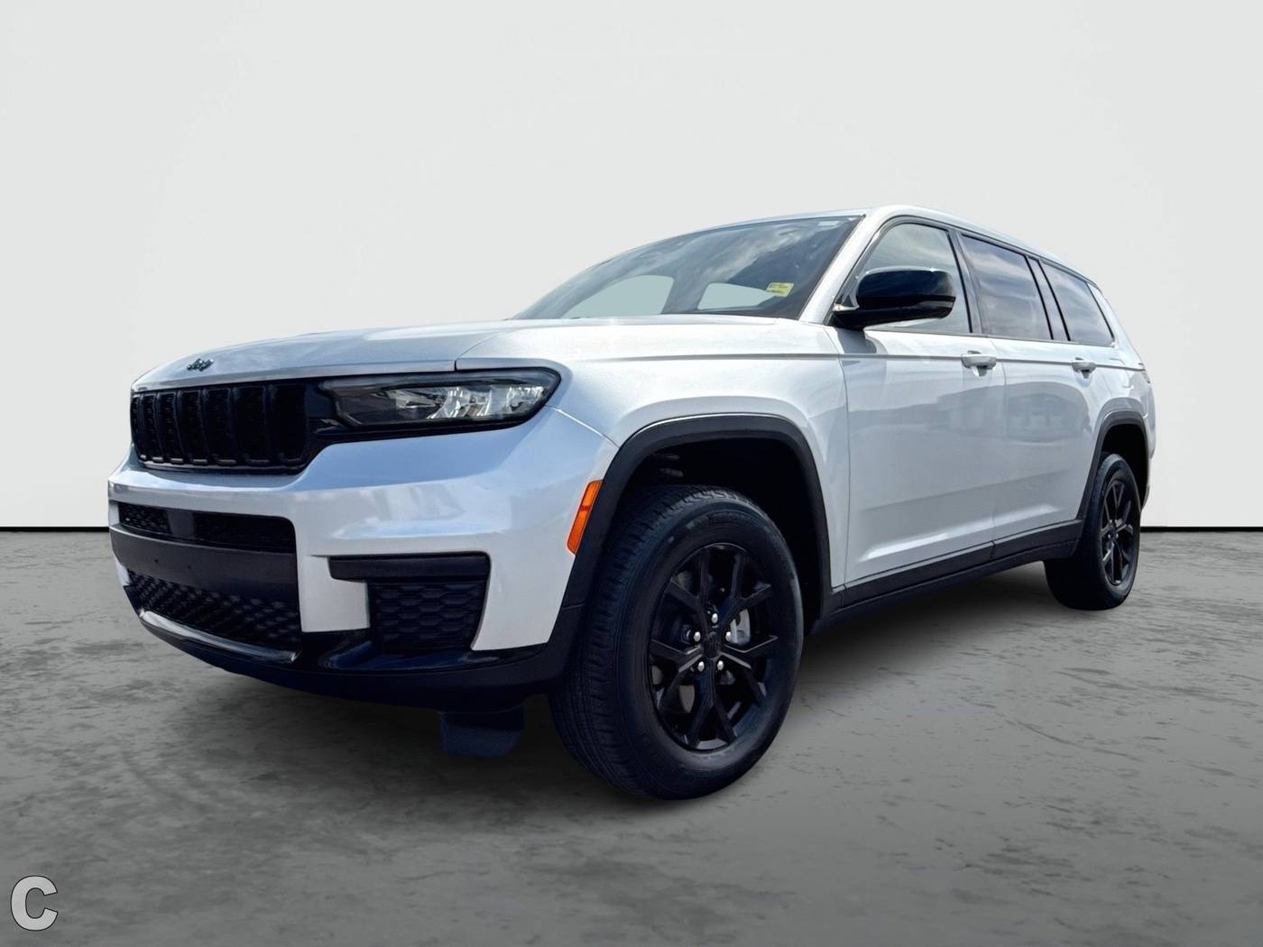 2024 Jeep Grand Cherokee Altitude — SUV — 35,432 mi — Phoenix, AZ