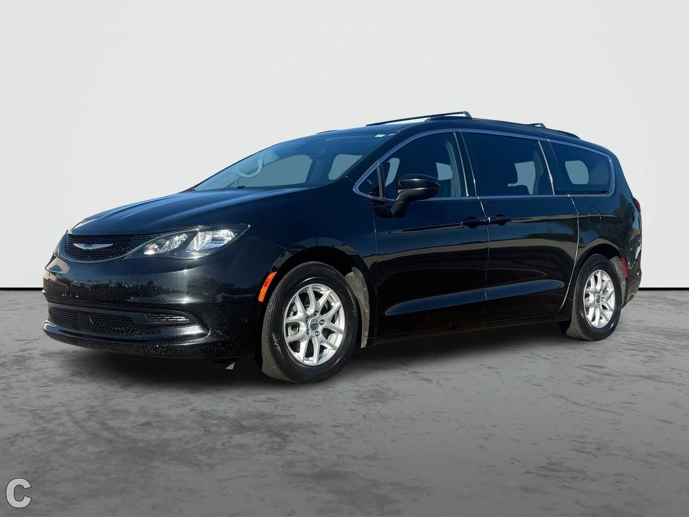 2021 Chrysler Voyager LXI — Minivan — 124,973 mi — Phoenix, AZ