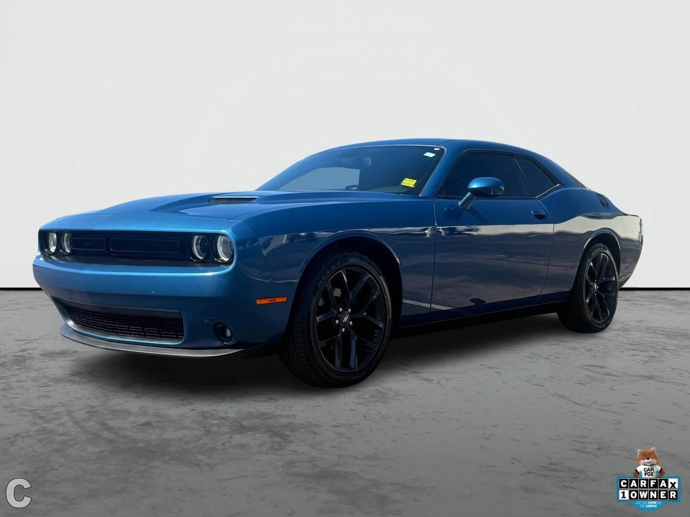 2020 Dodge Challenger SXT — Coupe — 93,114 mi — Phoenix, AZ