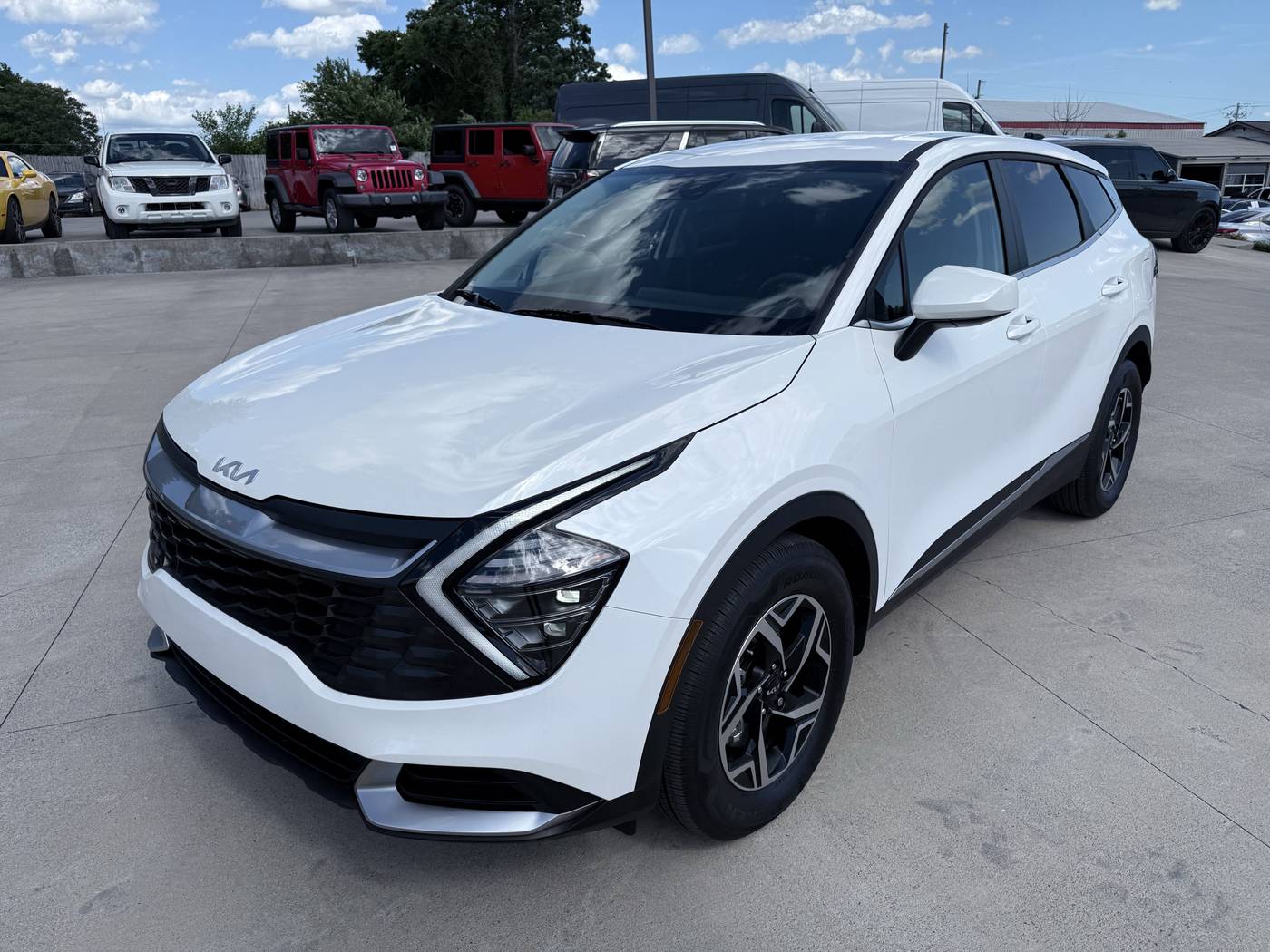 2025 Kia Sportage LX — SUV — 4,111 mi — Murfreesboro, TN