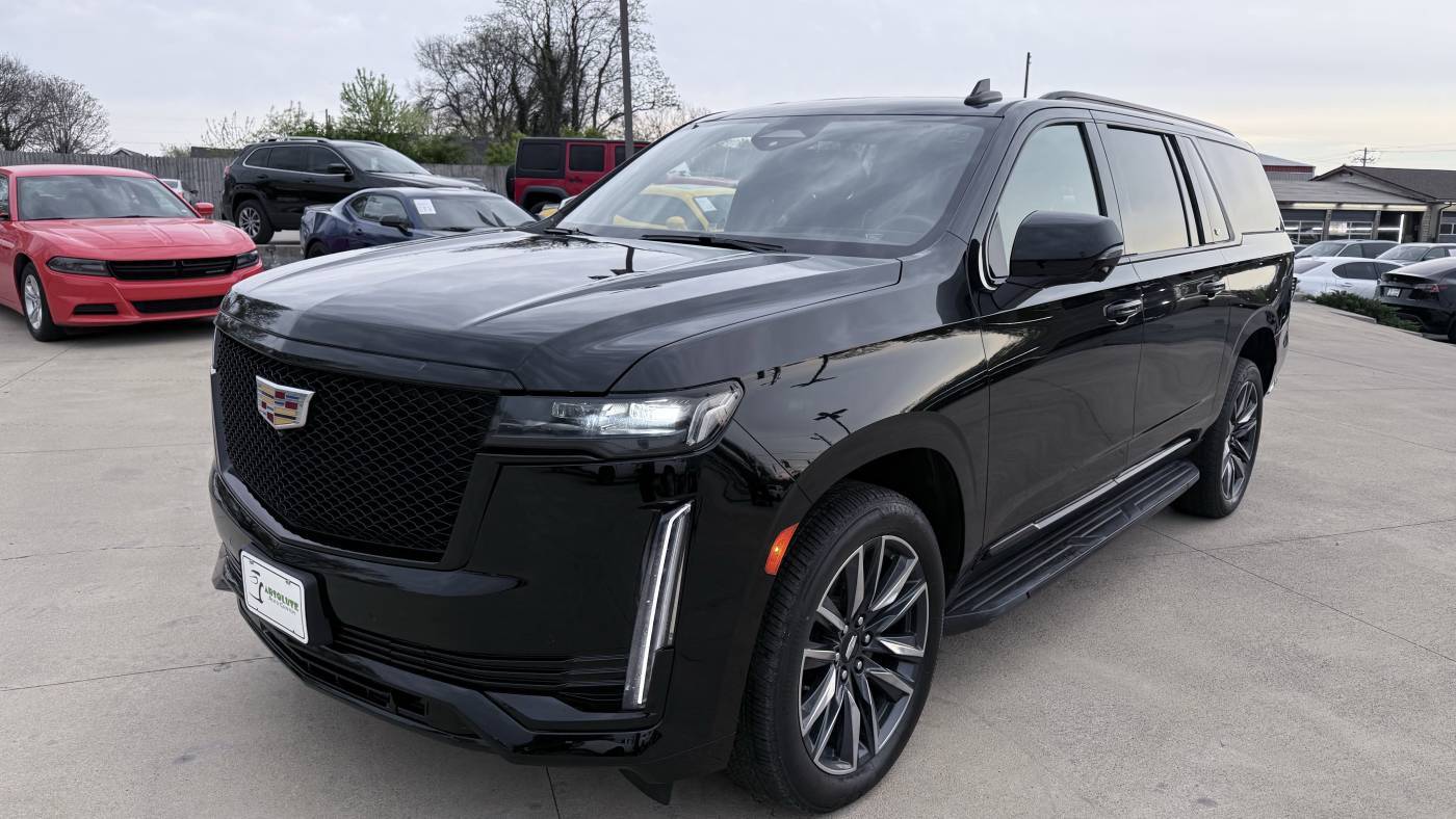 2023 Cadillac Escalade ESV Sport