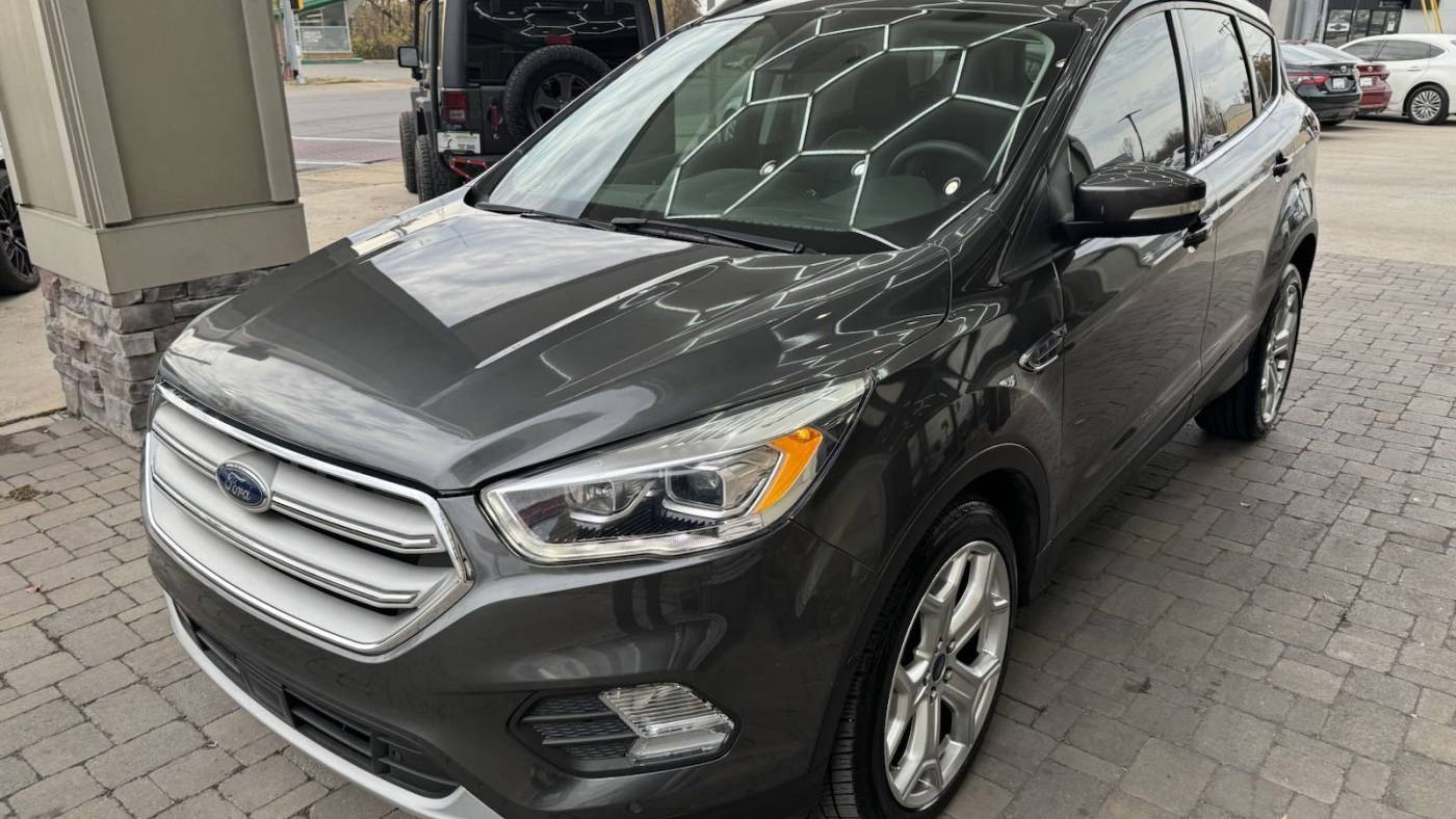 2019 Ford Escape Titanium — SUV — 18,455 mi — Murfreesboro, TN