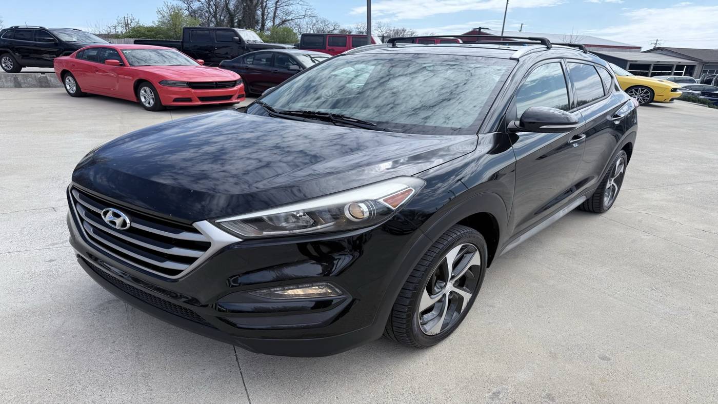 2017 Hyundai Tucson SE Plus — SUV — 125,003 mi — Murfreesboro, TN