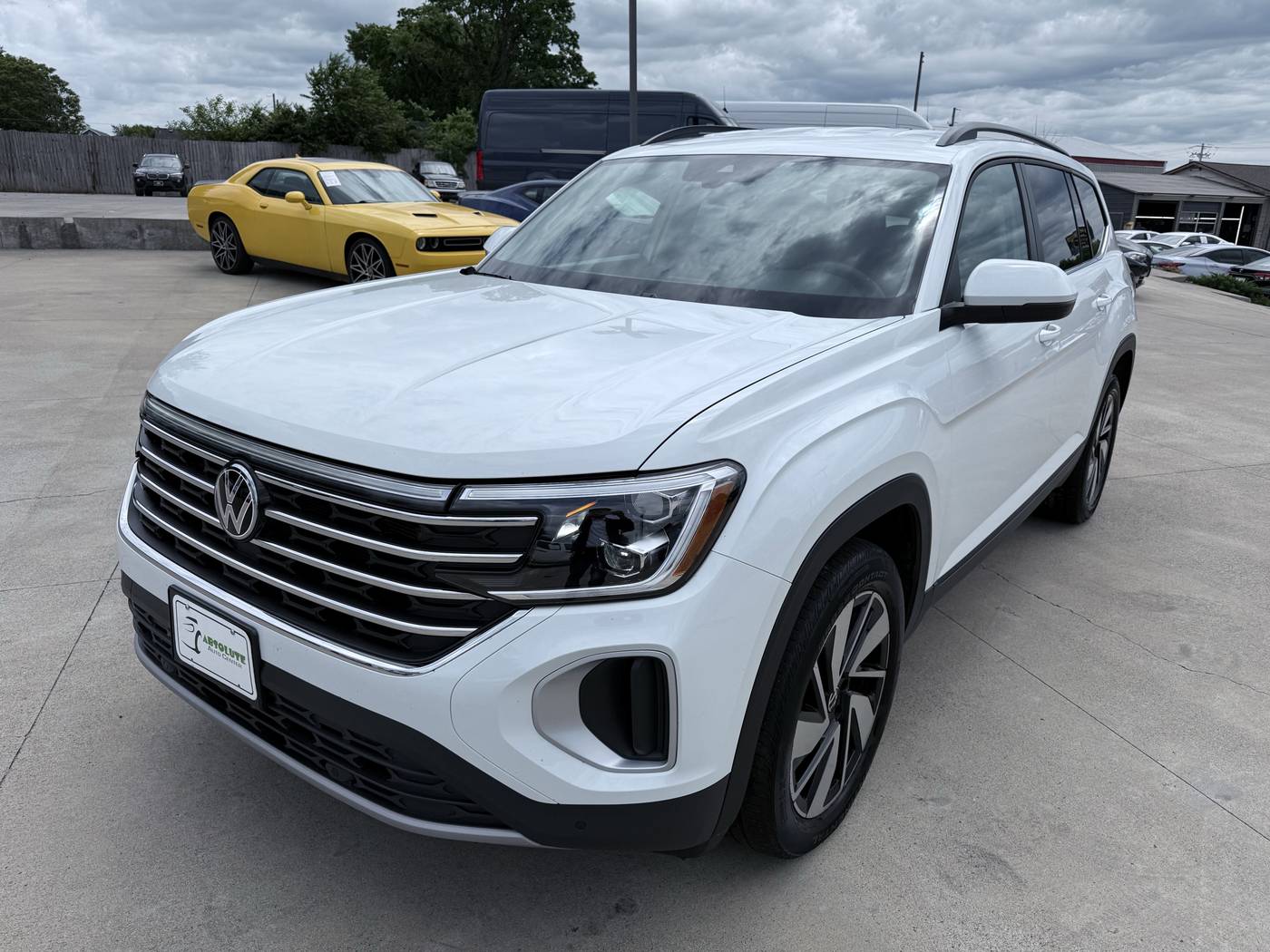 2024 Volkswagen Atlas SE with Technology — SUV — 40,727 mi — Murfreesboro, TN