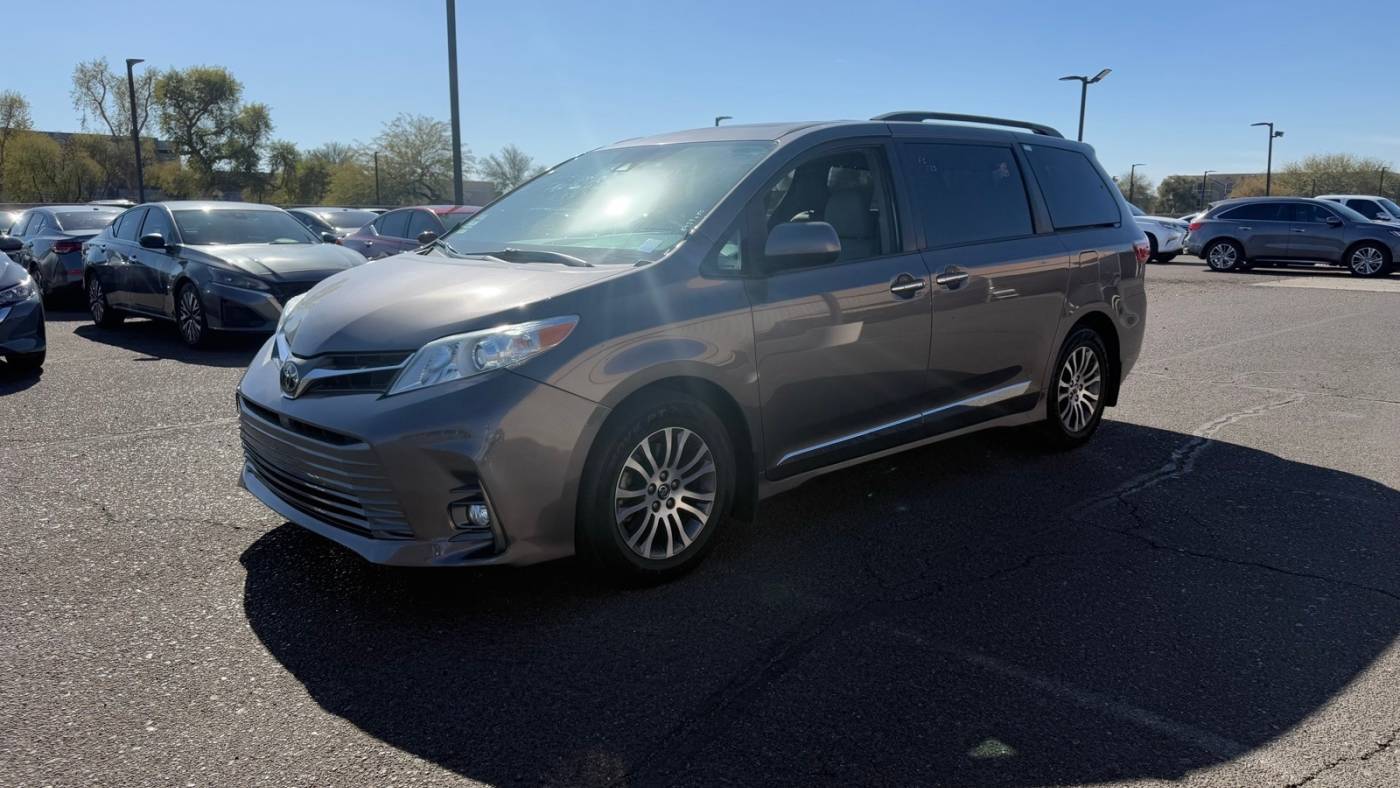 2018 Toyota Sienna XLE Premium — Minivan — 64,475 mi — Scottsdale, AZ
