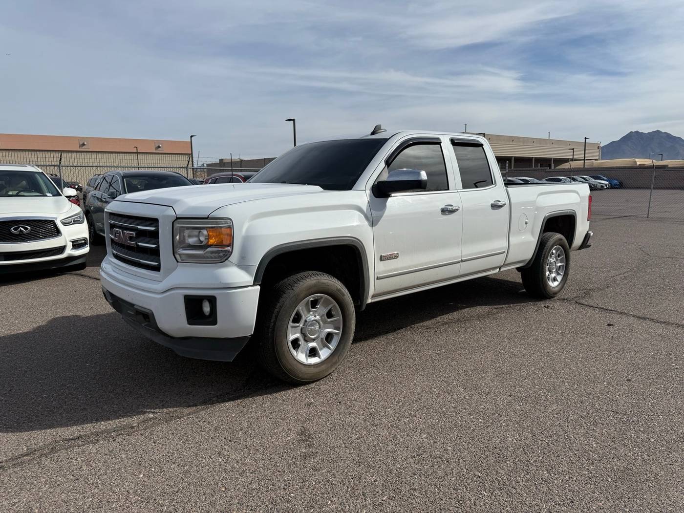 2015 GMC Sierra 1500 SLT — Pickup Truck — 158,943 mi — Scottsdale, AZ