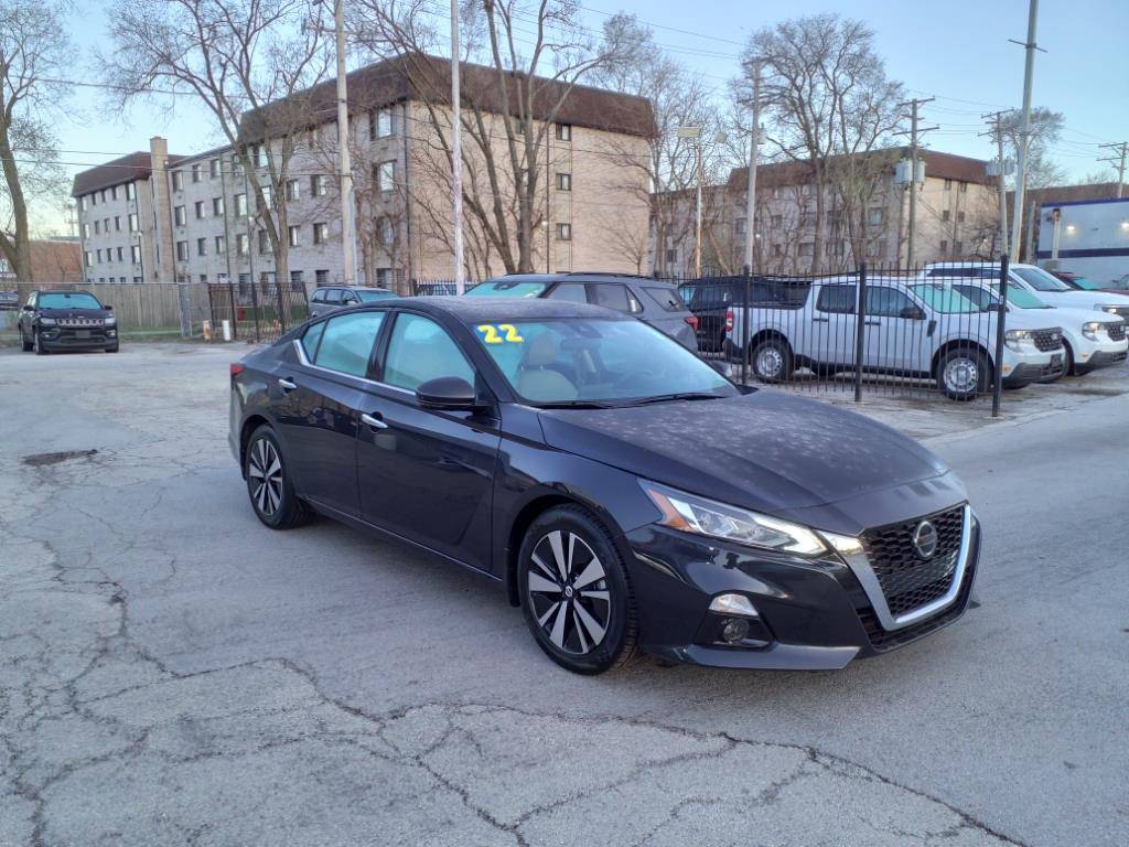 2022 Nissan Altima SL — Sedan — 48,474 mi — Chicago, IL