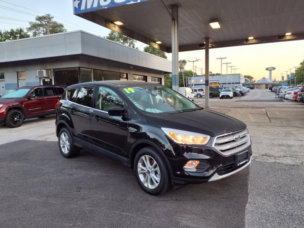 2019 Ford Escape SE — SUV — 53,111 mi — Chicago, IL