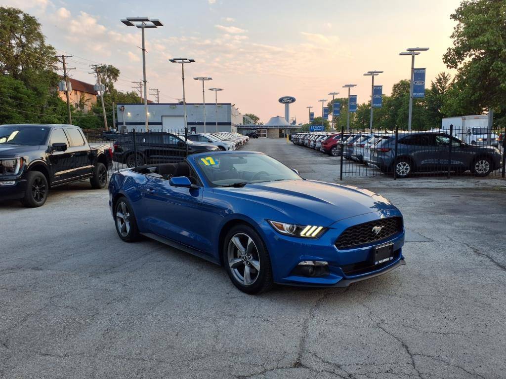 2017 Ford Mustang V6 — Convertible — 22,334 mi — Chicago, IL