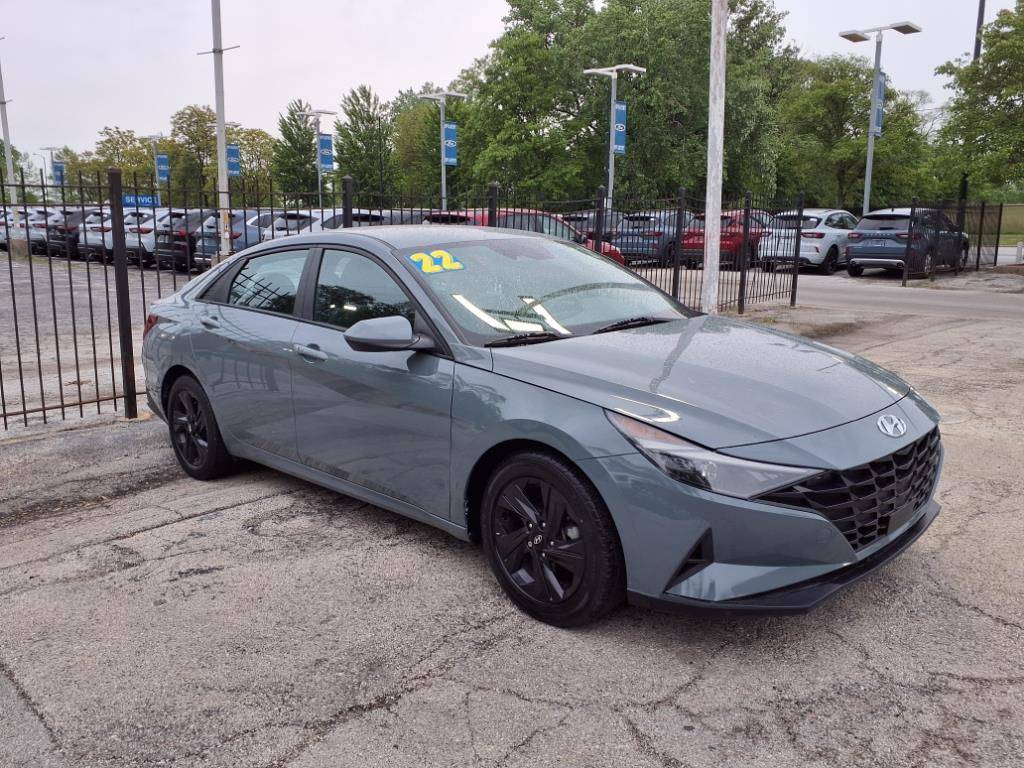 2022 Hyundai Elantra SEL — Sedan — 65,000 mi — Chicago, IL