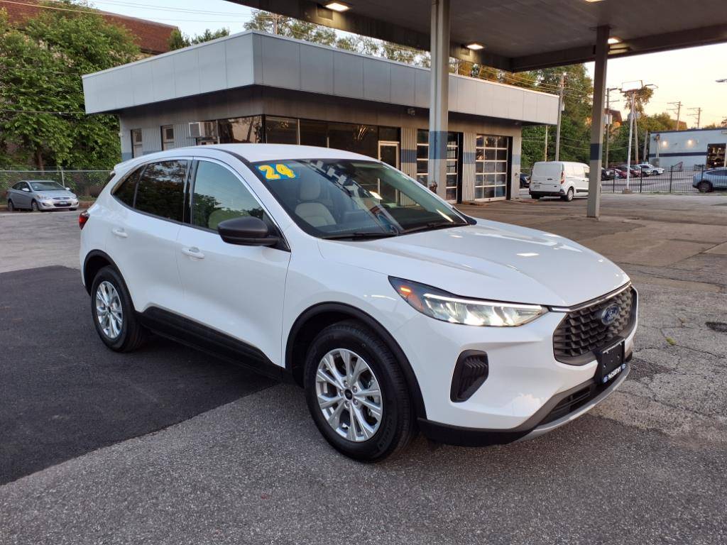 2024 Ford Escape Active — SUV — 6,000 mi — Chicago, IL