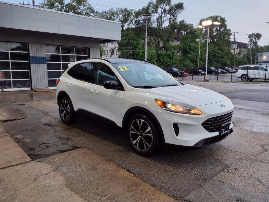 2022 Ford Escape SE — SUV — 22,531 mi — Chicago, IL